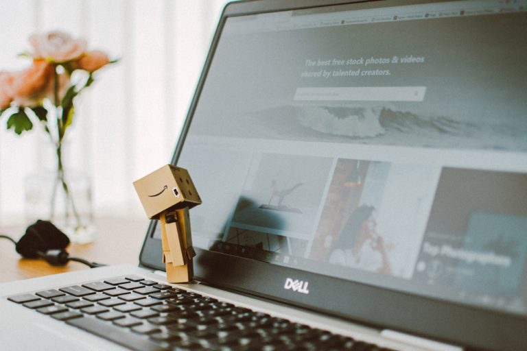 10 Web Design Tips To Convert Visitors Into Customers